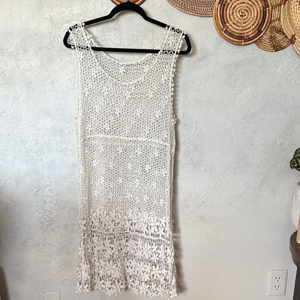 Chic White Crochet Midi Dress